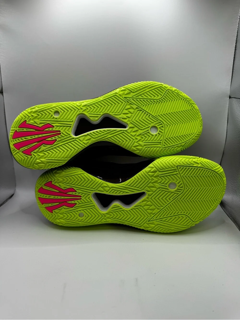 Men’s Kai 1 Speed Basketball Shoe — Black/Neon Yellow